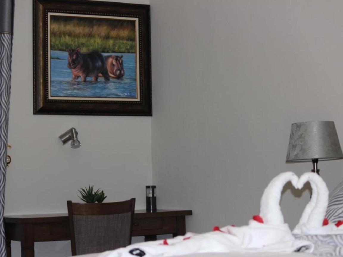 Juda Haus Lodge Katima Mulilo ภายนอก รูปภาพ