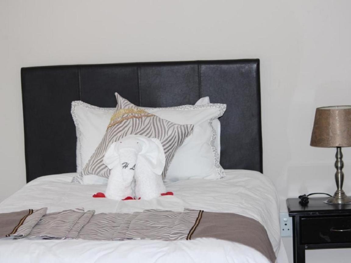 Juda Haus Lodge Katima Mulilo ภายนอก รูปภาพ