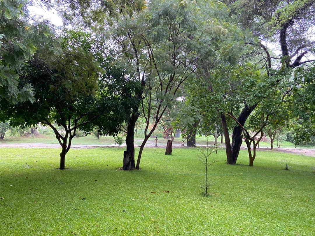 Juda Haus Lodge Katima Mulilo ภายนอก รูปภาพ