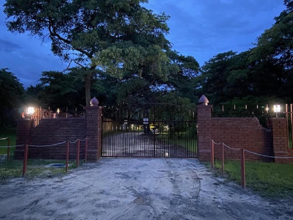 Juda Haus Lodge Katima Mulilo ภายนอก รูปภาพ