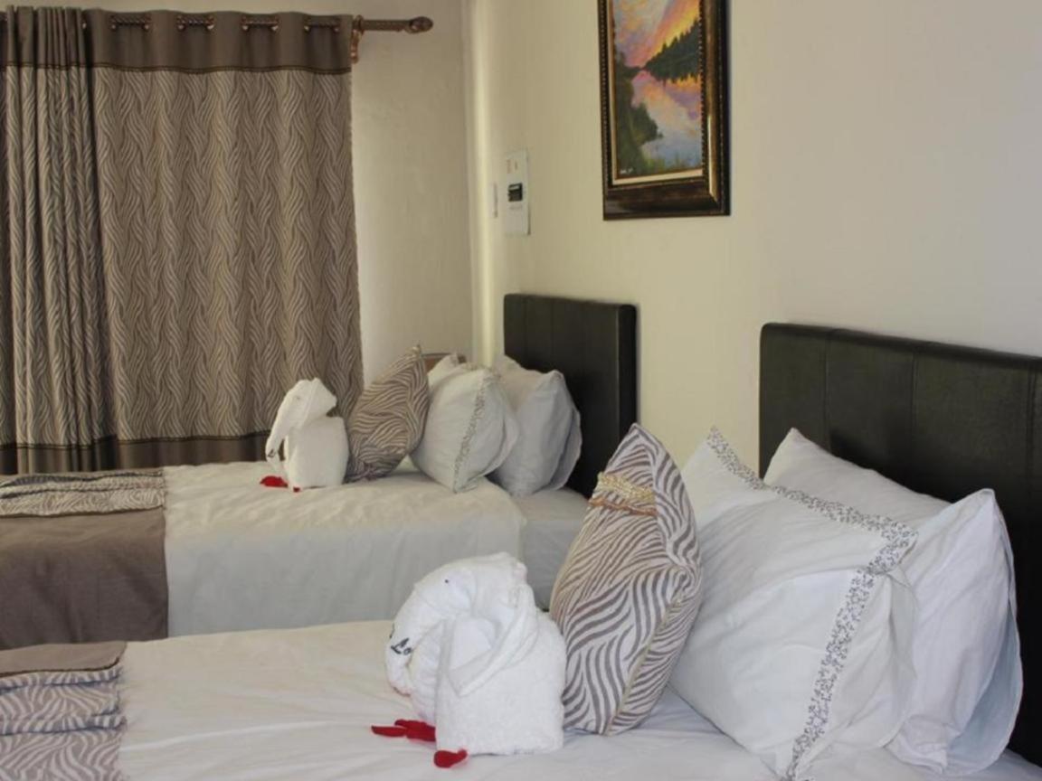 Juda Haus Lodge Katima Mulilo ภายนอก รูปภาพ